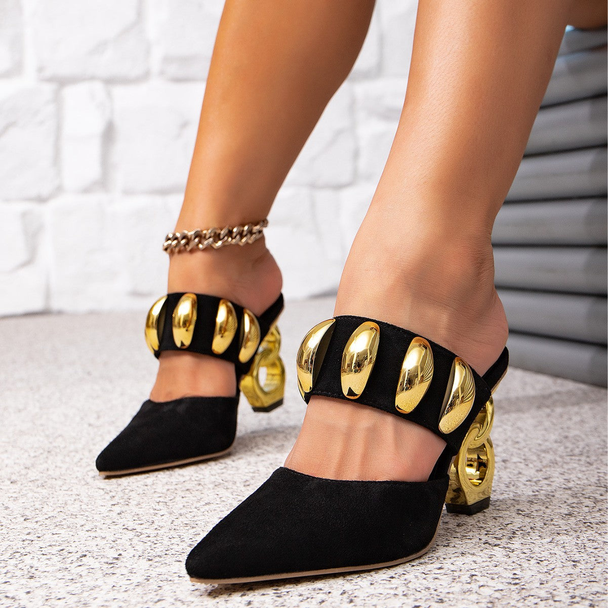 Comfortable and minimalist sandals for women 1025082510
