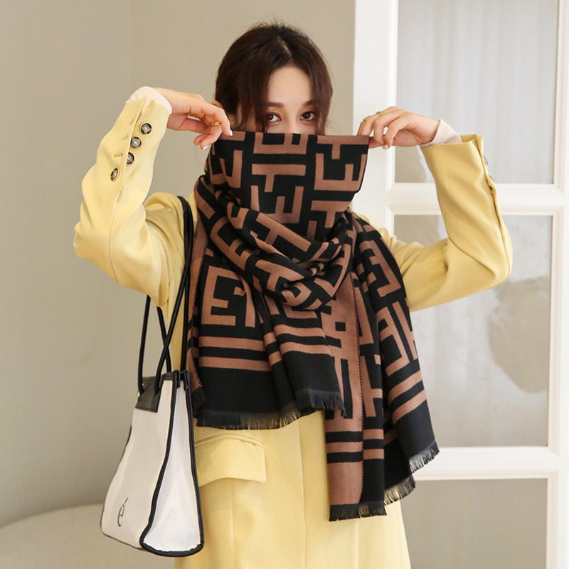 Light luxury and high - end sense all - match scarf 1025082201