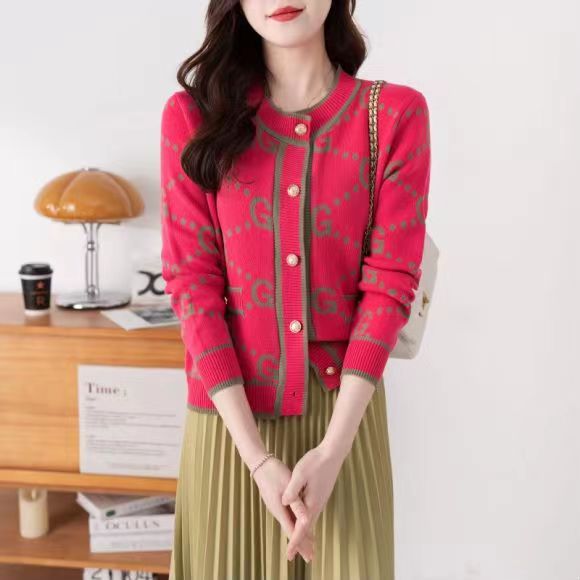 Jacquard Alphabet Knit Crew Neck Long Sleeve 1025090307