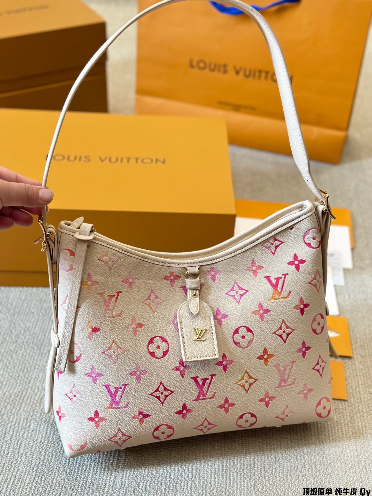 V fashion print Carryall new commuter bag 0724061302