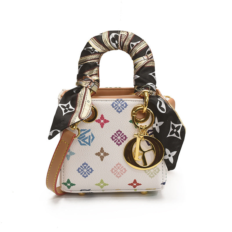Stylish versatile shoulder bag 1025090510
